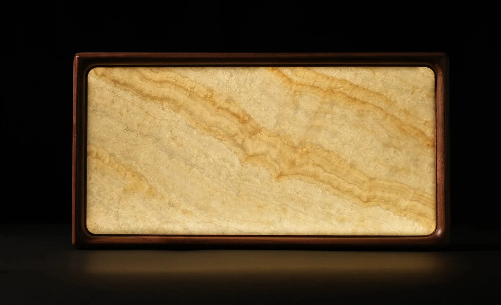 Dawn Amber Onyx: In a living space